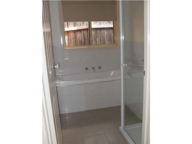 40 Glen Dhu Road, Kilsyth VIC 3137