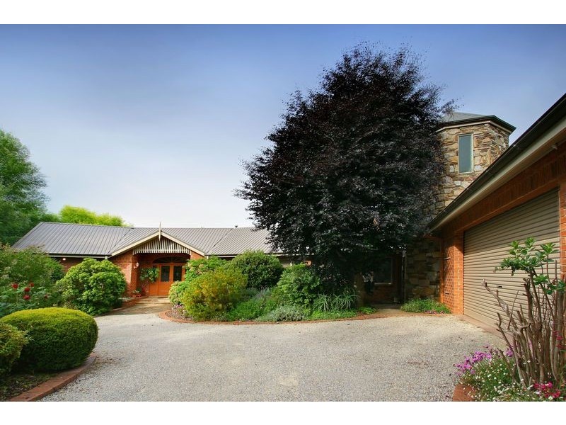 79 Wellington Road, Wandin North VIC 3139