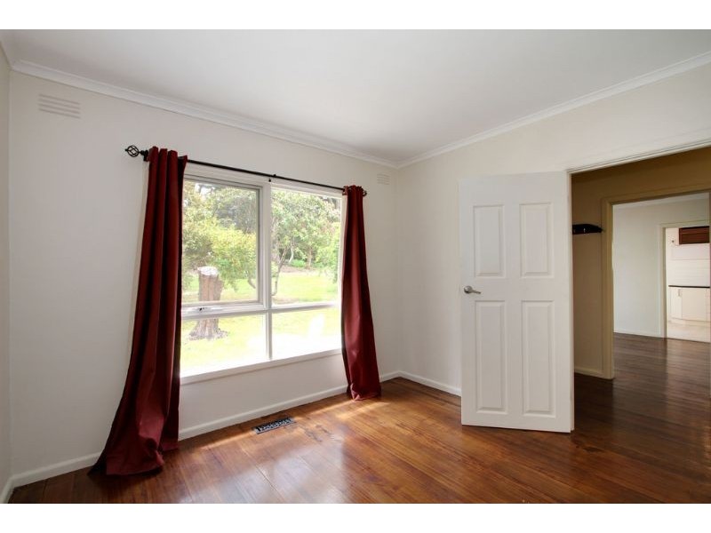 10 Wellington Road, Wandin North VIC 3139