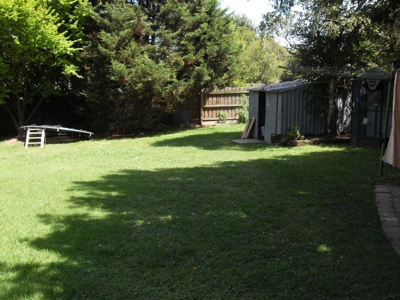 16 Trafalgar Crescent, Lilydale VIC 3140