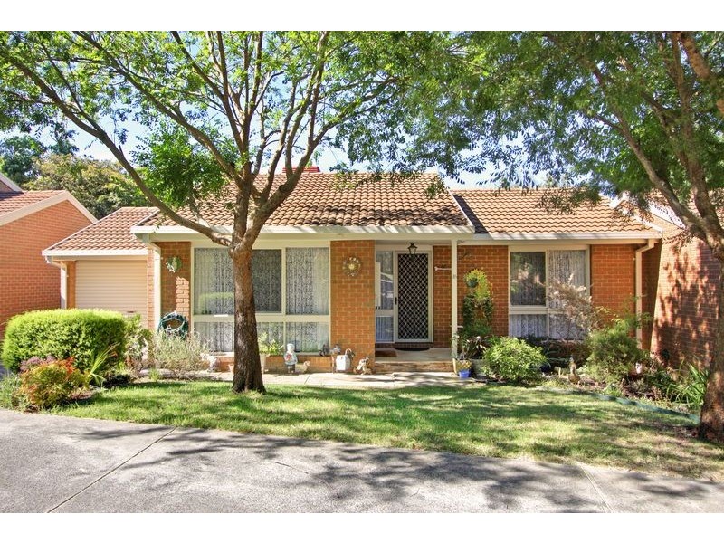 16/30a Forest Road, Ferntree Gully VIC 3156