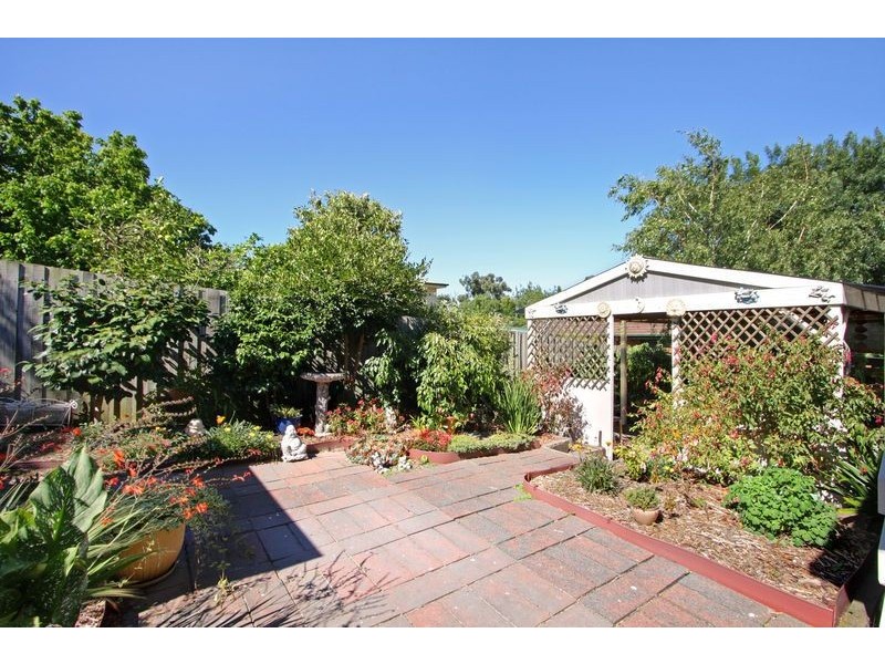 16/30a Forest Road, Ferntree Gully VIC 3156