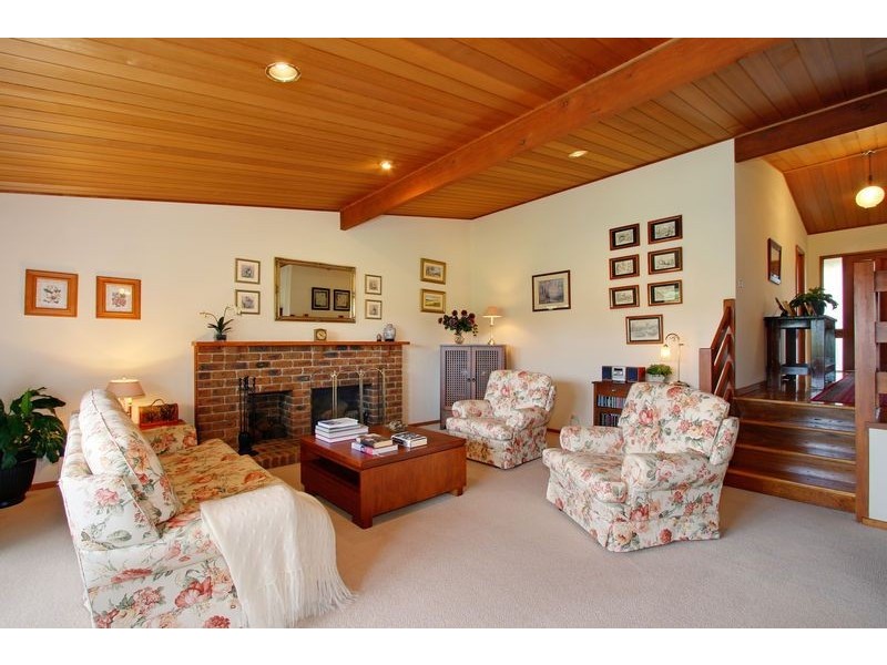 54 St Andrews Drive, Chirnside Park VIC 3116