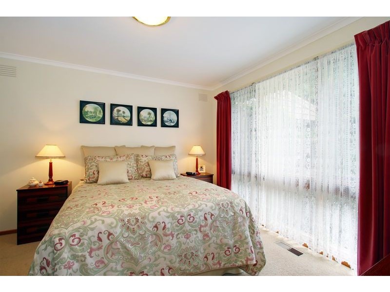 54 St Andrews Drive, Chirnside Park VIC 3116