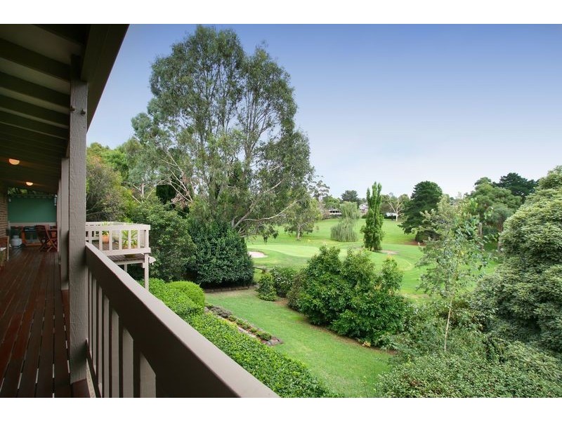 54 St Andrews Drive, Chirnside Park VIC 3116