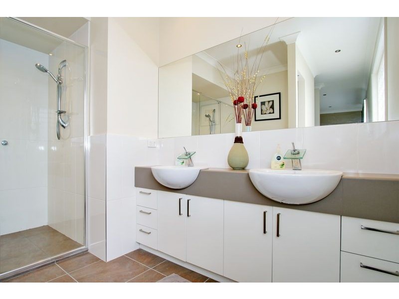 2/168 Bayswater Road, Croydon South VIC 3136