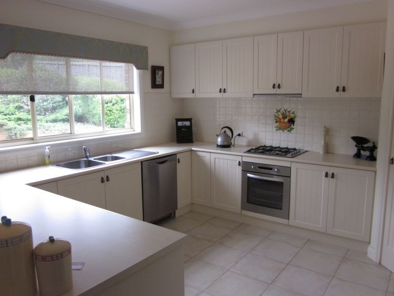 18 Kameel Drive, Yarra Glen VIC 3775