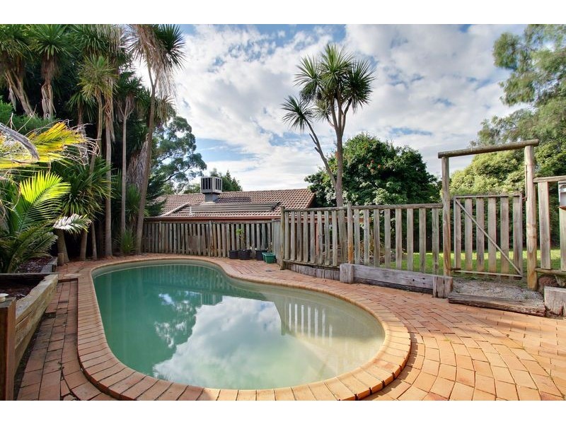 3 Sunburst Court, Mooroolbark VIC 3138