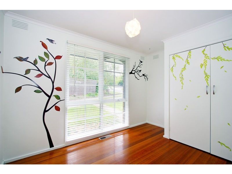 9 Ross Pincott Drive, Mooroolbark VIC 3138