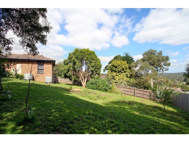 9 Ross Pincott Drive, Mooroolbark VIC 3138