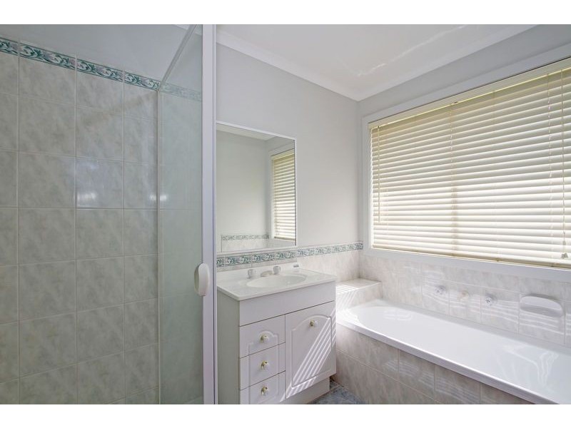 21 Clearwater Drive, Lilydale VIC 3140