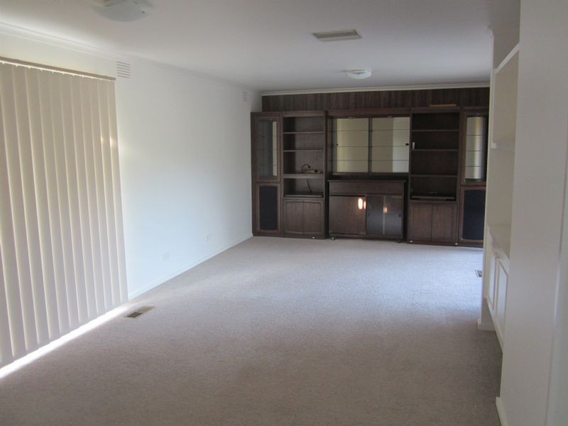 18 Bowen Road, Lilydale VIC 3140