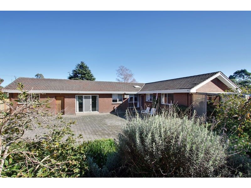 355 WARBURTON HIGHWAY, Wandin North VIC 3139