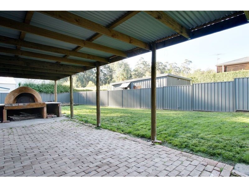 29 Farnham Road, Healesville VIC 3777