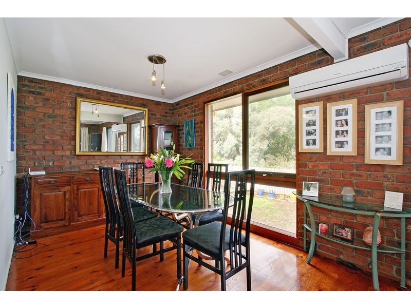 45 Churchill Drive, Mooroolbark VIC 3138