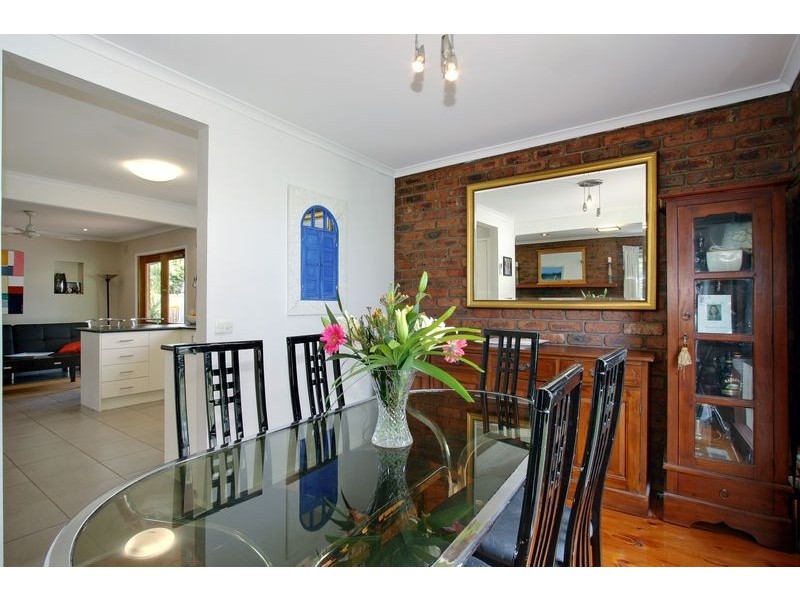 45 Churchill Drive, Mooroolbark VIC 3138