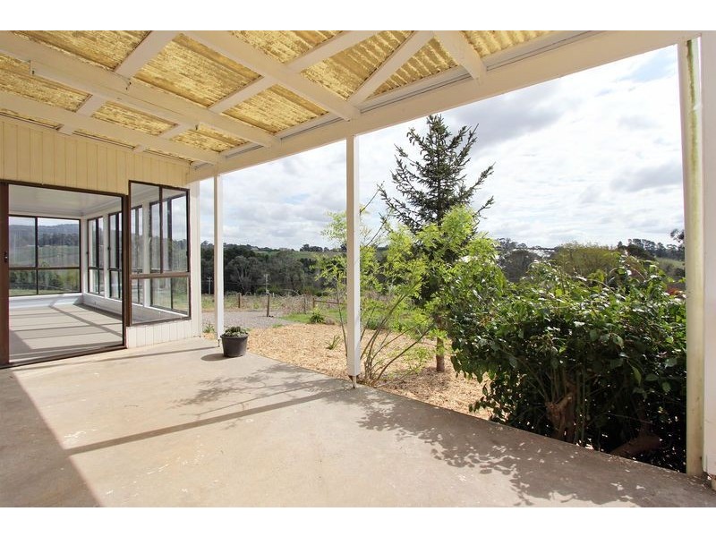 22 HUNTER RD, Silvan VIC 3795