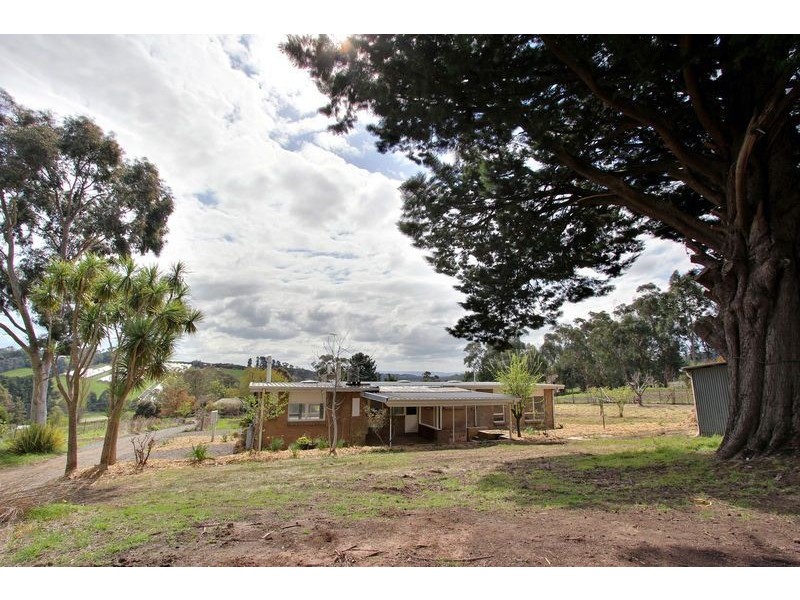 22 HUNTER RD, Silvan VIC 3795