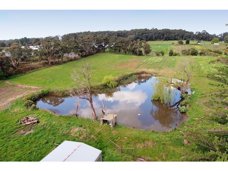 22 HUNTER RD, Silvan VIC 3795