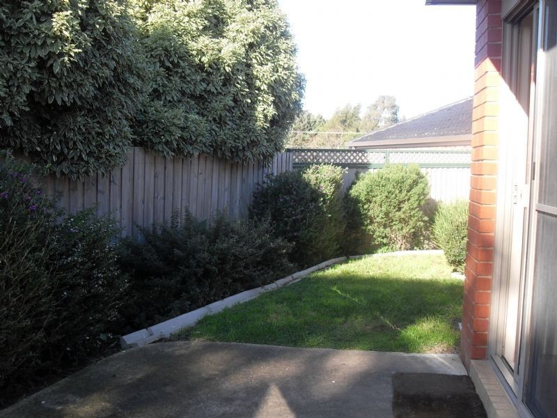 2/3 Anthony Drive, Chirnside Park VIC 3116