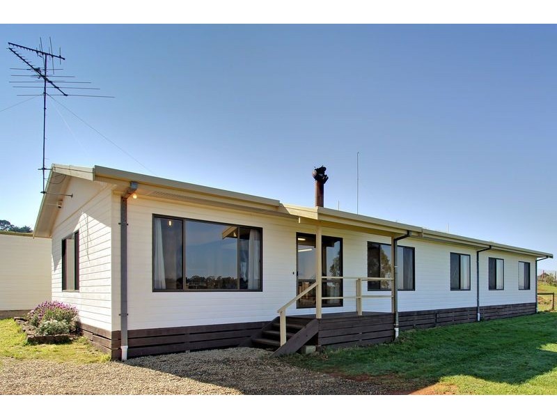 30 Charteris Road, Wandin East VIC 3139