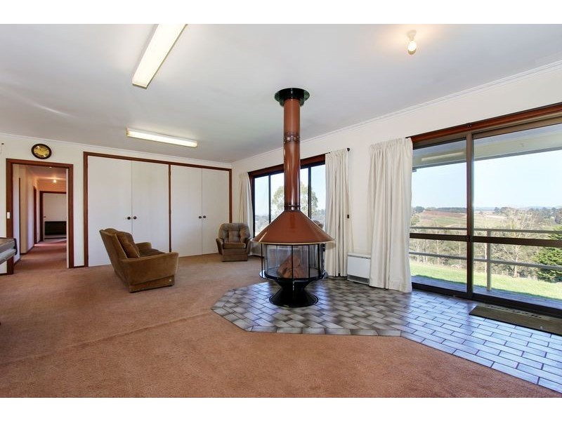 30 Charteris Road, Wandin East VIC 3139