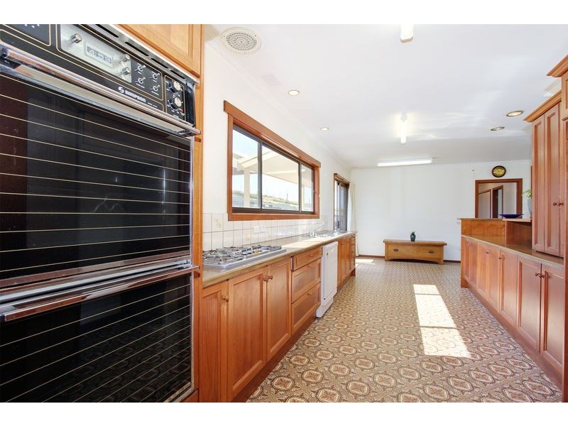 30 Charteris Road, Wandin East VIC 3139