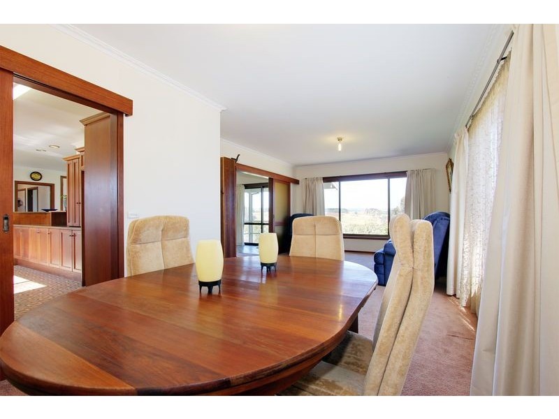 30 Charteris Road, Wandin East VIC 3139