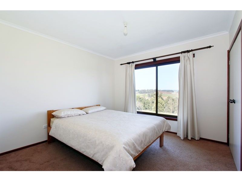 30 Charteris Road, Wandin East VIC 3139