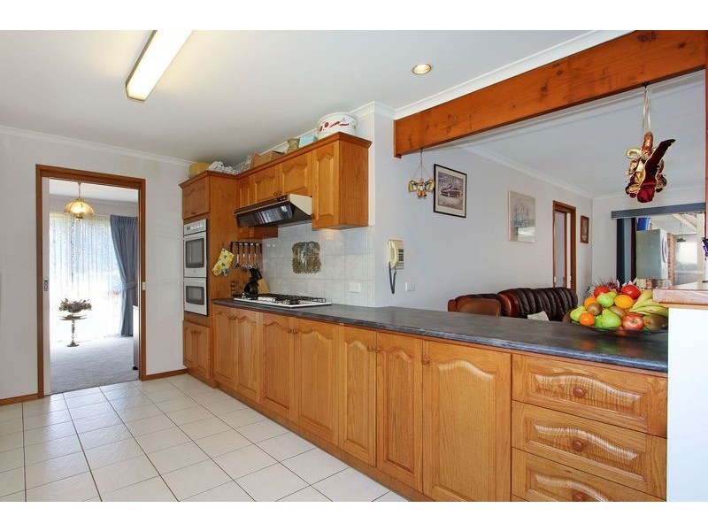 4 Terra Rossa Court, Mooroolbark VIC 3138