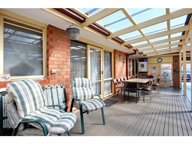 4 Terra Rossa Court, Mooroolbark VIC 3138