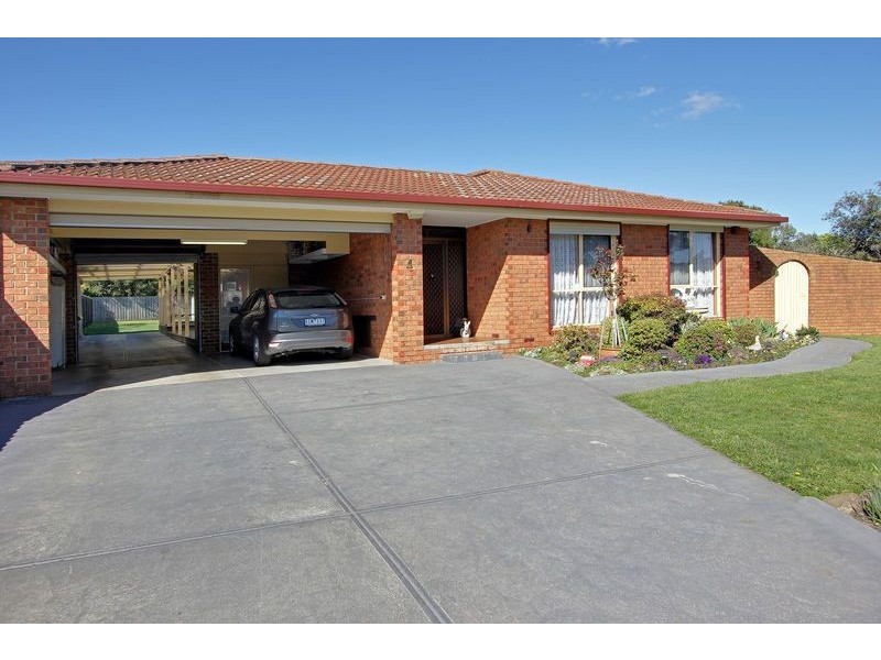 4 Terra Rossa Court, Mooroolbark VIC 3138