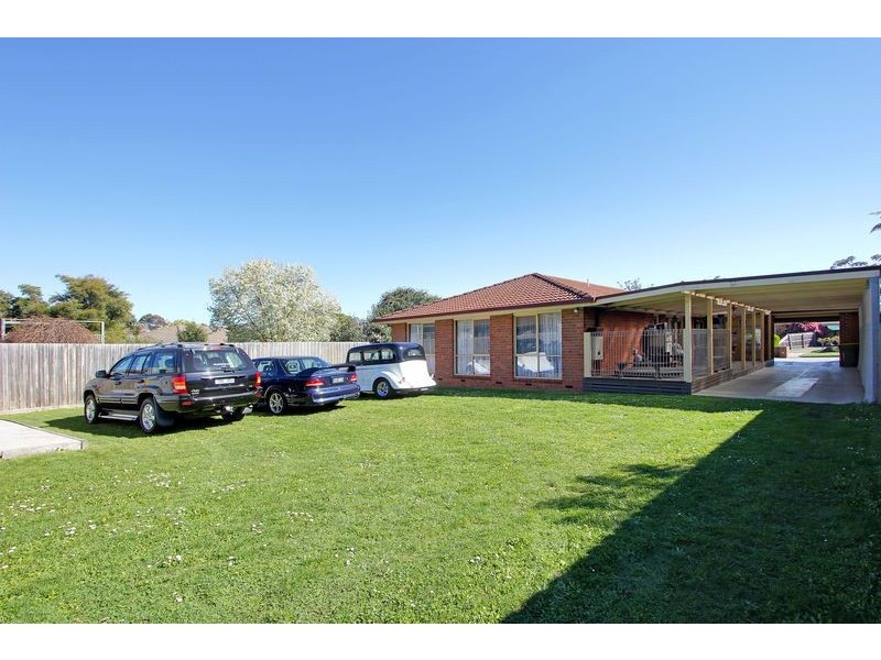 4 Terra Rossa Court, Mooroolbark VIC 3138