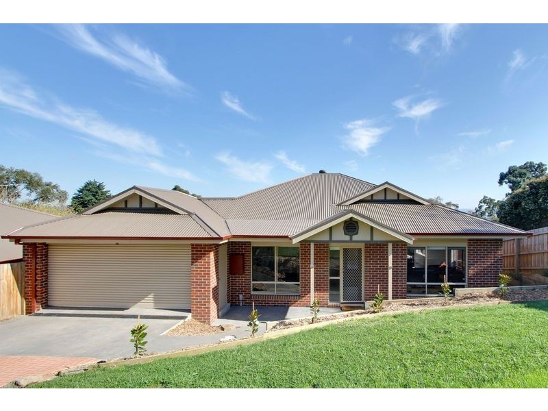 11 Bastow Road, Lilydale VIC 3140