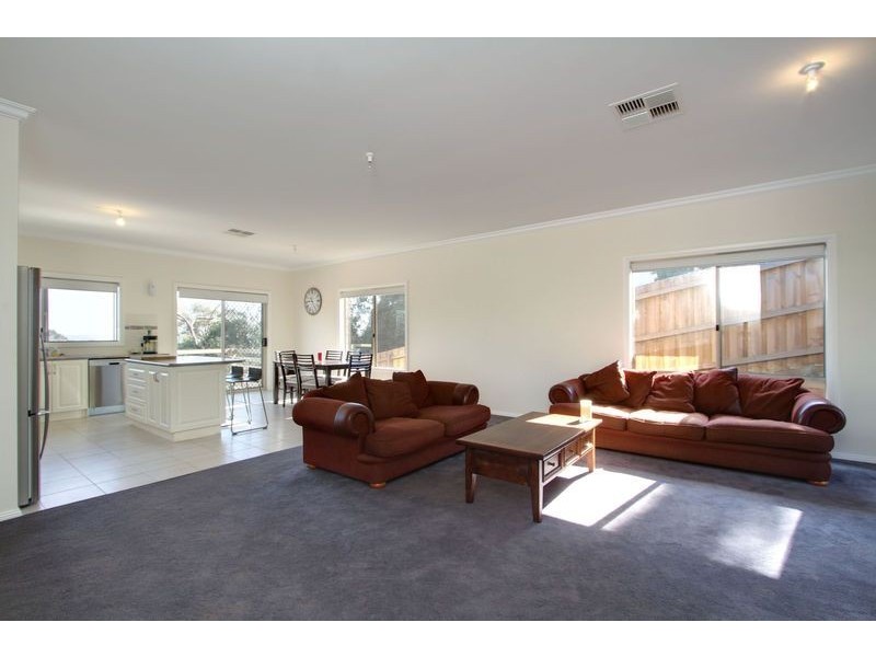 11 Bastow Road, Lilydale VIC 3140