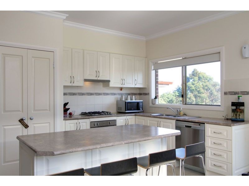 11 Bastow Road, Lilydale VIC 3140