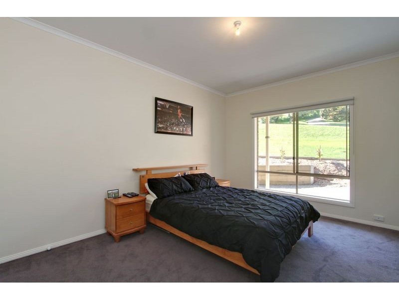 11 Bastow Road, Lilydale VIC 3140