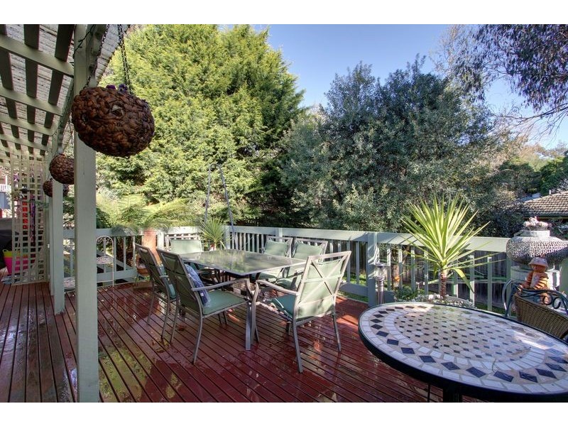 6 Bristol Crescent, Lilydale VIC 3140