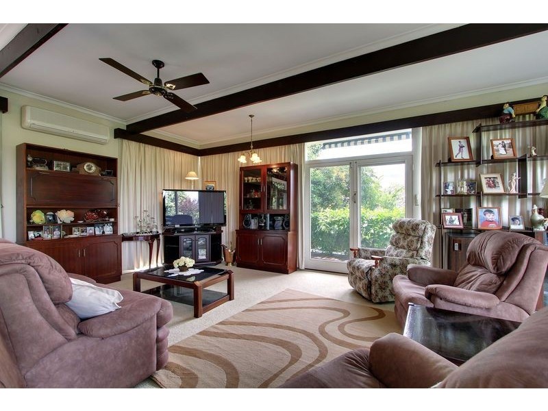 37 Cobden Cres, Lilydale VIC 3140