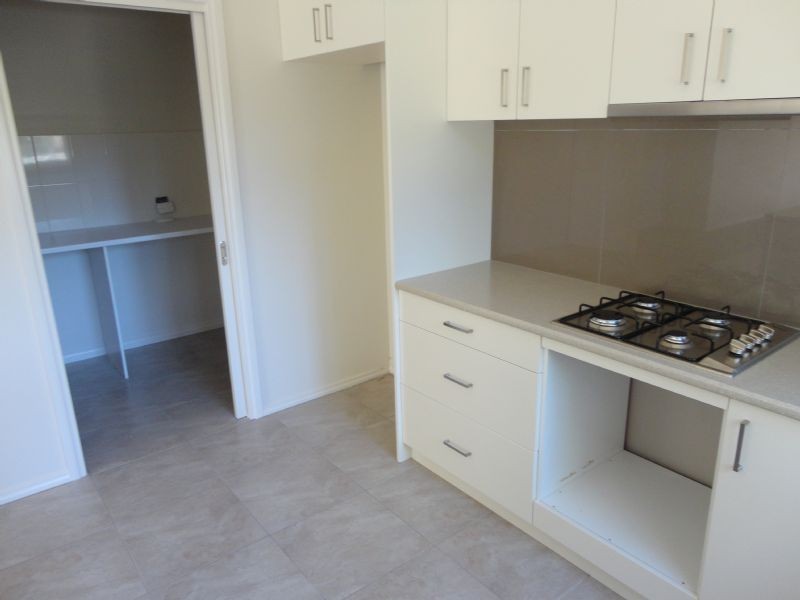 2/43 Greenslopes Drive, Mooroolbark VIC 3138