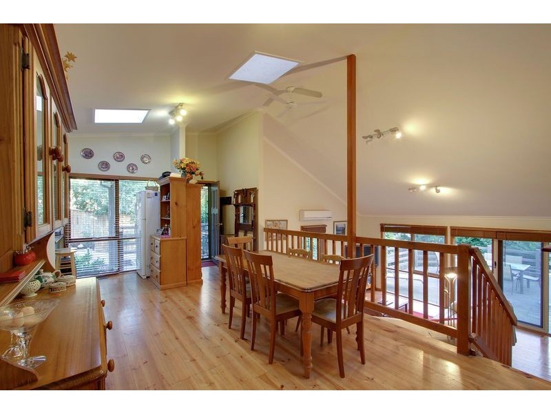 10 Centre Avenue, Mount Evelyn VIC 3796