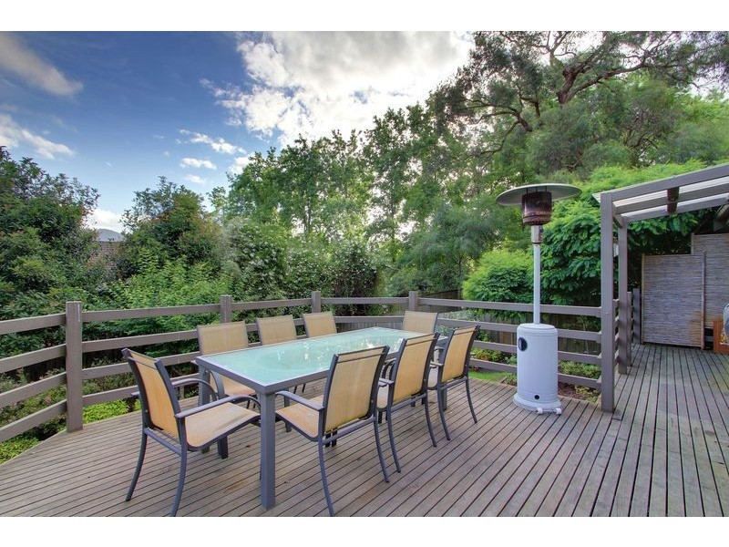 10 Centre Avenue, Mount Evelyn VIC 3796