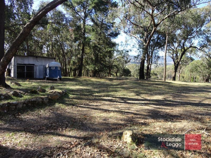 30 Boundary Rd, Wandin North VIC 3139
