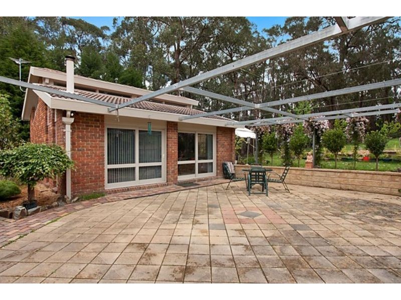 15 Rodger Road, Wandin North VIC 3139