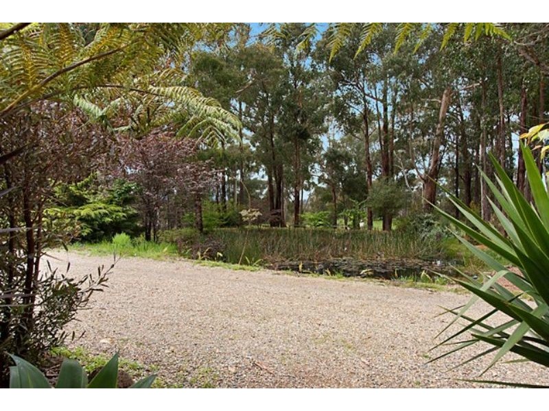 15 Rodger Road, Wandin North VIC 3139