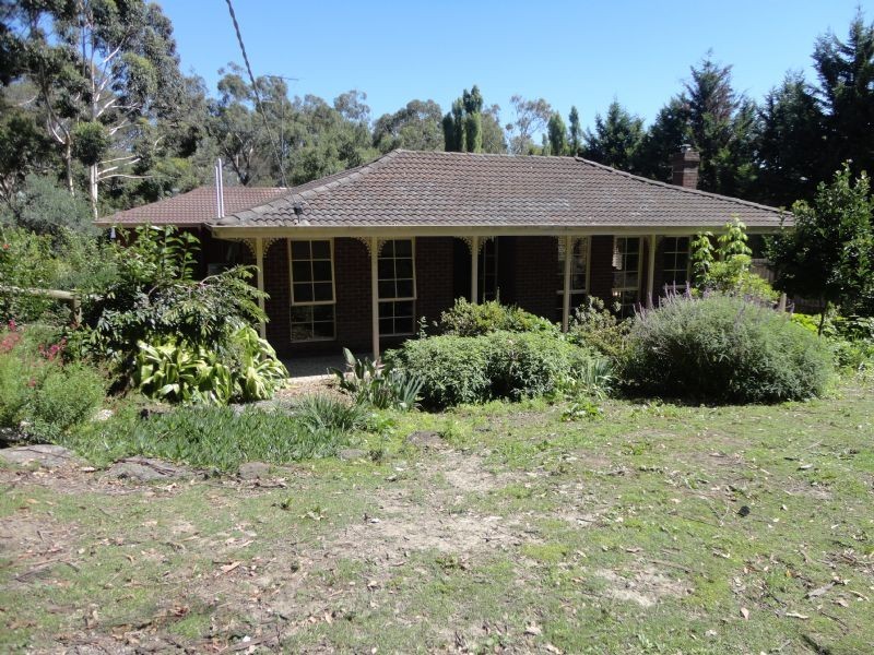 11 Winifred Street, Seville VIC 3139