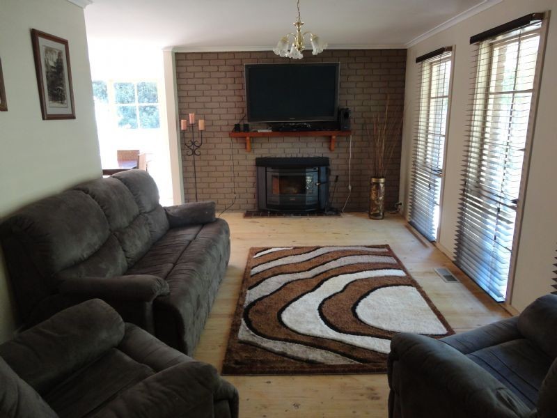 11 Winifred Street, Seville VIC 3139