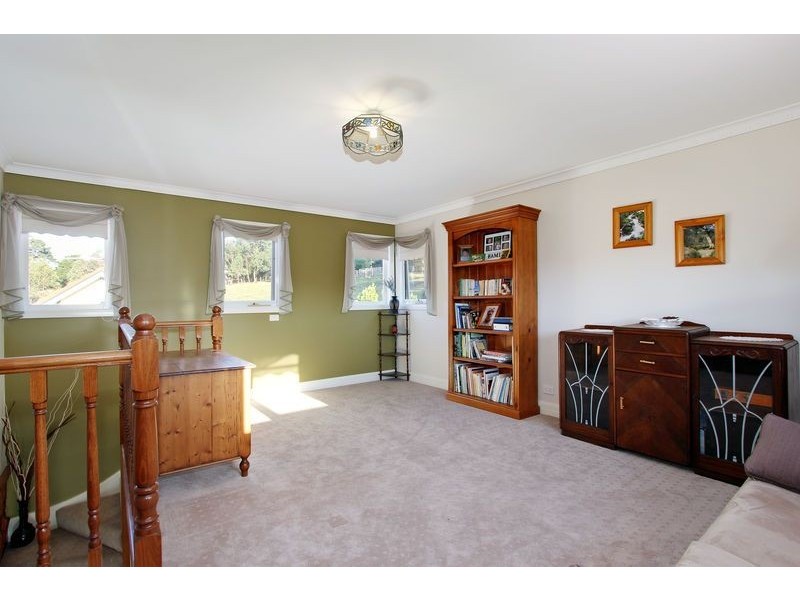 35 Beenak Road, Wandin North VIC 3139