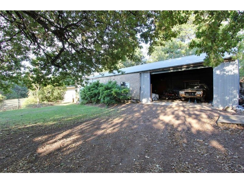 35 Beenak Road, Wandin North VIC 3139
