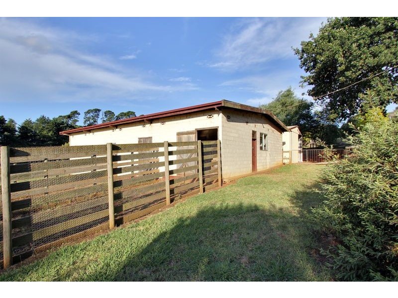35 Beenak Road, Wandin North VIC 3139